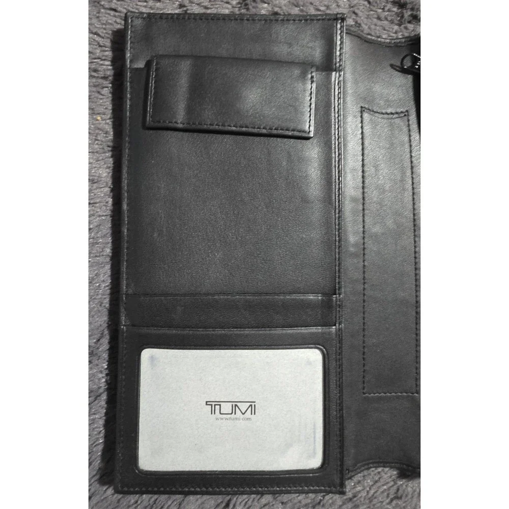 Awesome TUMI Modernist Travel Wallet Passport CardHolder LEATHER Organizer Black
